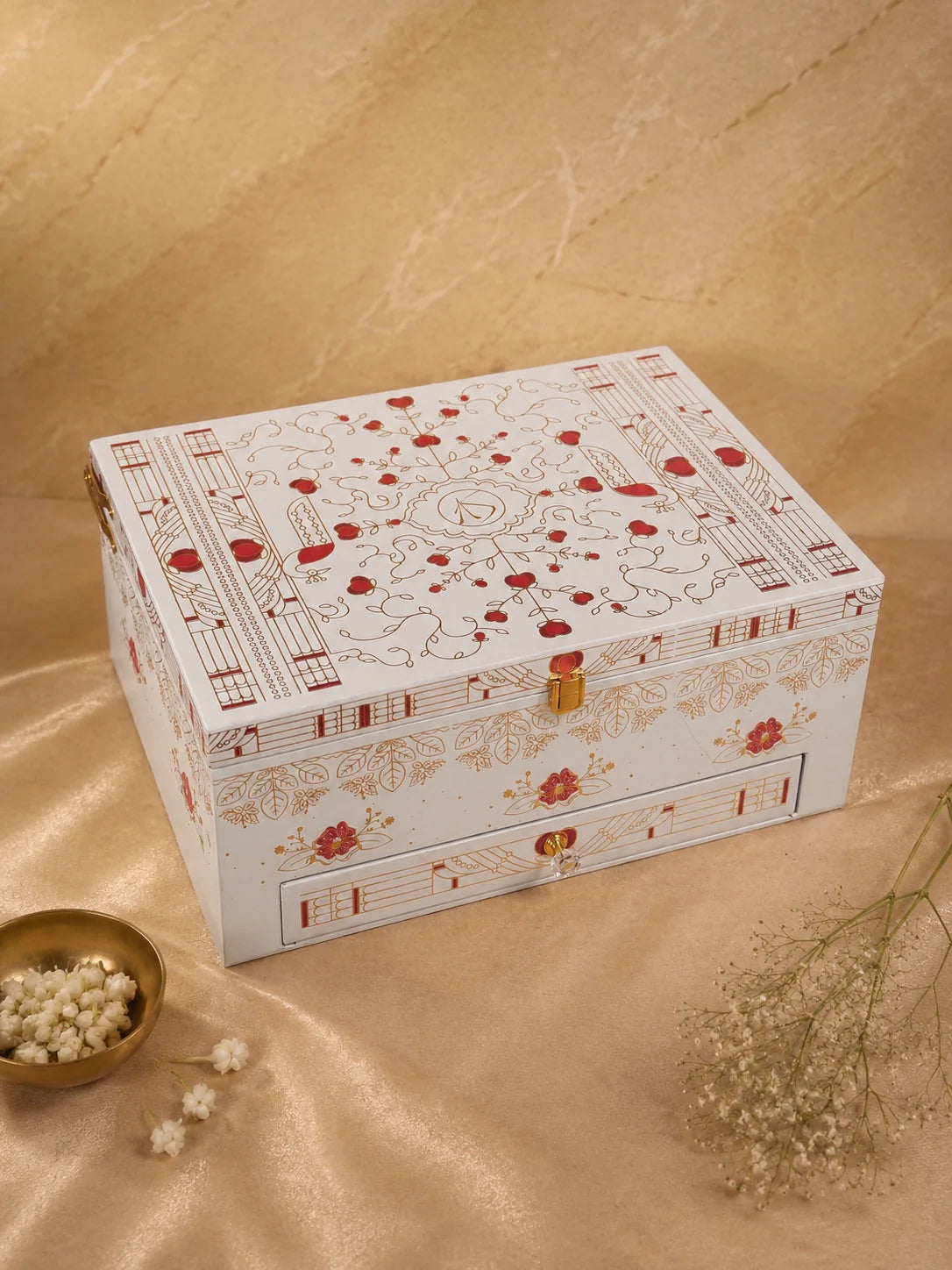 W04 ivory illustrated wedding box, closed